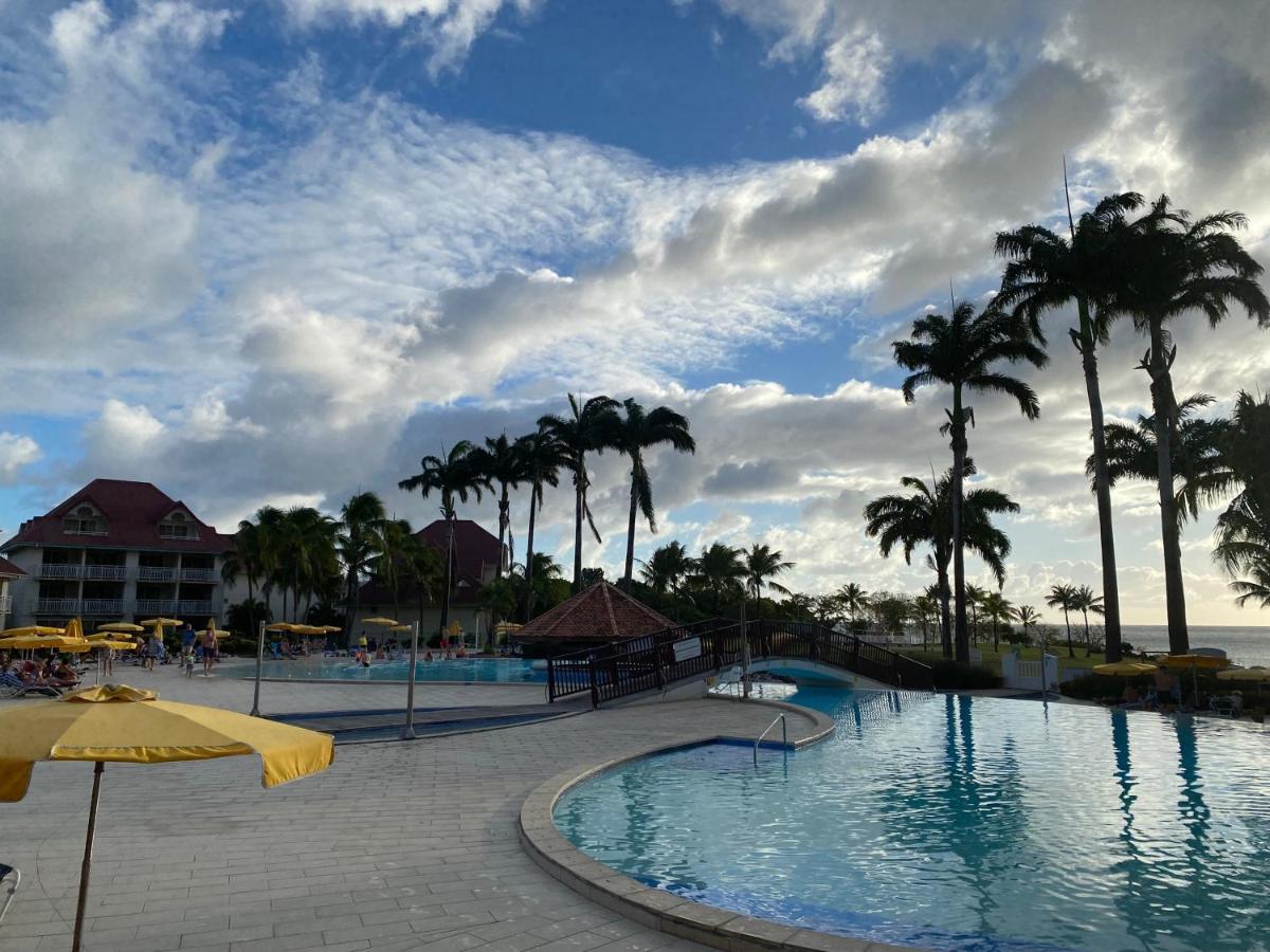 Au Beau Village Studio Avec Piscine Magnifique Sainte-Luce Bagian luar foto